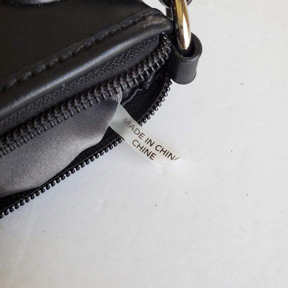 EUC Coach Daisy Leather Swingpack in Black (F49425) - Picture 11 of 15